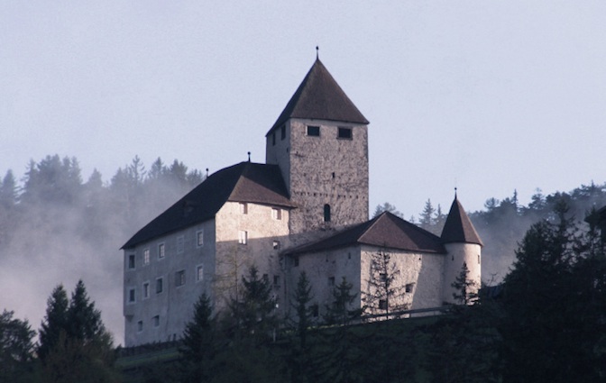 Castello di San Martin in Badia
