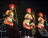 The Mahotella Queens - Awuthele Kancane