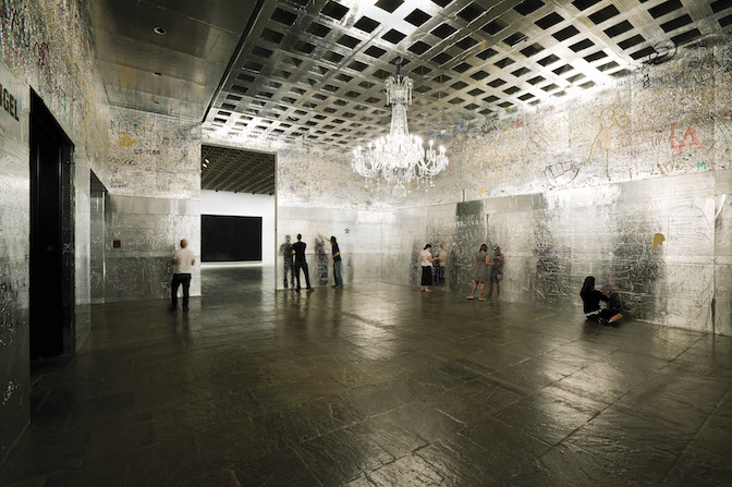 Installation view of Rudolf Stingel (Whitney Museum of American Art, New York, June 28-October 14, 2007)
